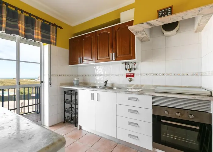 Baleal Blue Ocean Ferrel (Leiria)